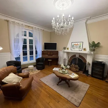 Panzió Vue Du Chateau D'excideuil En