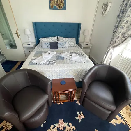Bed & Breakfast Vue Du Chateau D'excideuil En *