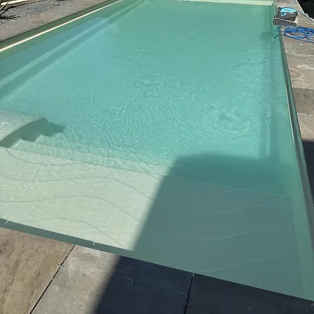 Vue Du Chateau D'excideuil En Panzió 3*