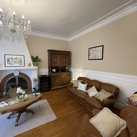 Vue Du Chateau En Toute Autonomie 3*