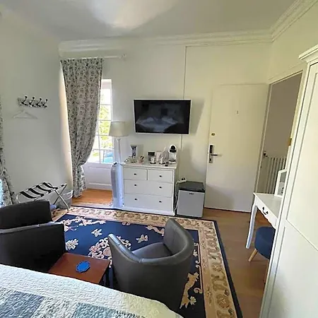 Bed & Breakfast Vue Du Chateau En Toute Autonomie 3*