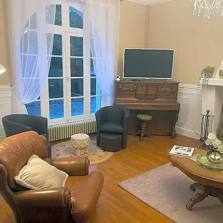 Bed & Breakfast Vue Du Chateau En Toute Autonomie 3*