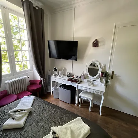 Vue Du Chateau En Toute Autonomie 3* Excideuil