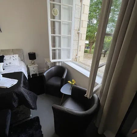 Vue Du Chateau En Toute Autonomie Frühstückspension 3*