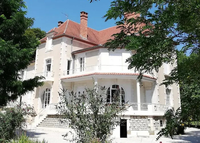 Vue Du Chateau D'excideuil En 3*