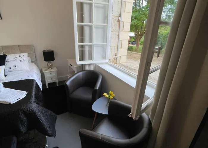 Vue Du Chateau D'excideuil En Excideuil