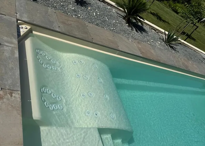 Vue Du Chateau D'excideuil En فندق مبيت وإفطار