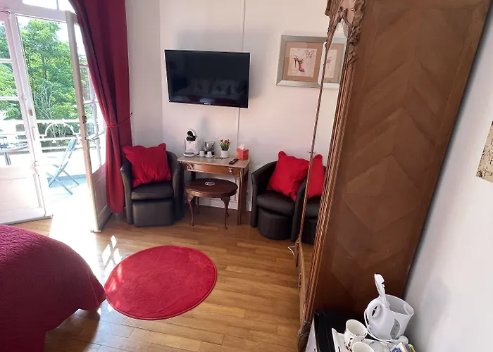 Vue Du Chateau D'excideuil En فندق مبيت وإفطار Excideuil